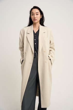 ヴェニカ/VenicaのTailored Double Coat(110900/110903)
