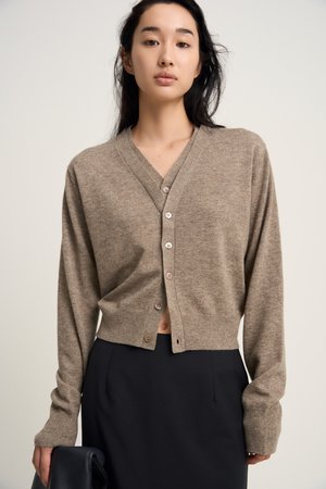 ヴェニカ/VenicaのDouble collar knit cardigan(110300/110303)