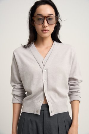 ヴェニカ/VenicaのDouble collar knit cardigan(110300/110303)