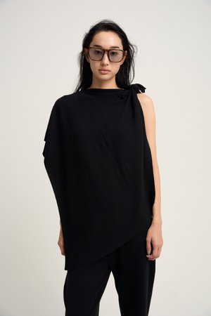 ヴェニカ/VenicaのDrape Knit Cape(110300/110301)