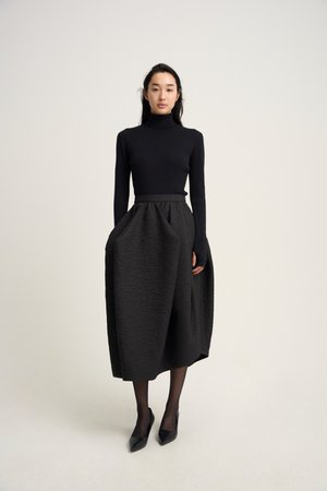 ヴェニカ/VenicaのRandompick cocoon skirt(110700/110703)