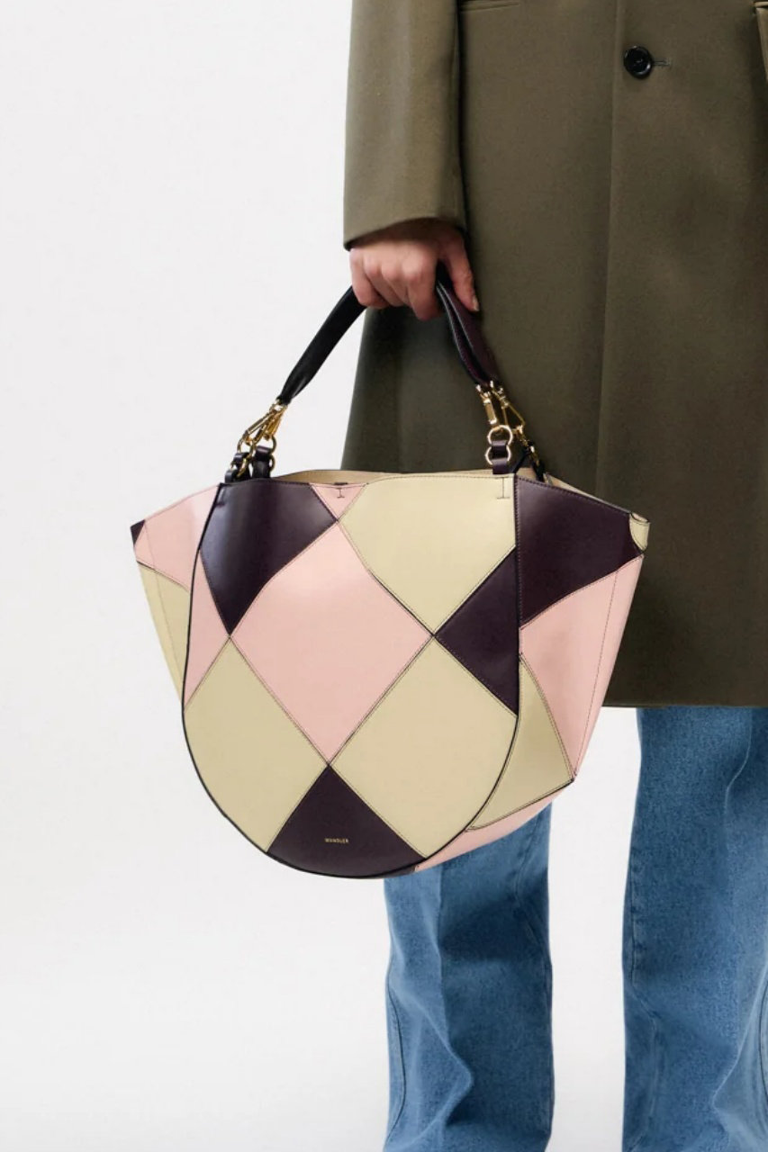 WANDLER(ワンドラー)｜Mia Tote/ローズペタルブレード の通販