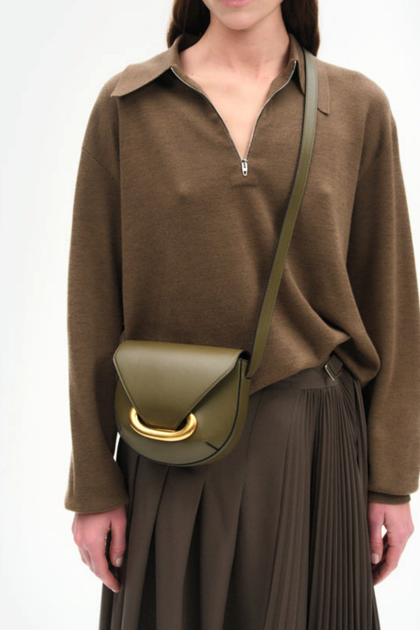 WANDLER(ワンドラー)｜Veneto Crossbody Small/ディープオリーブ の