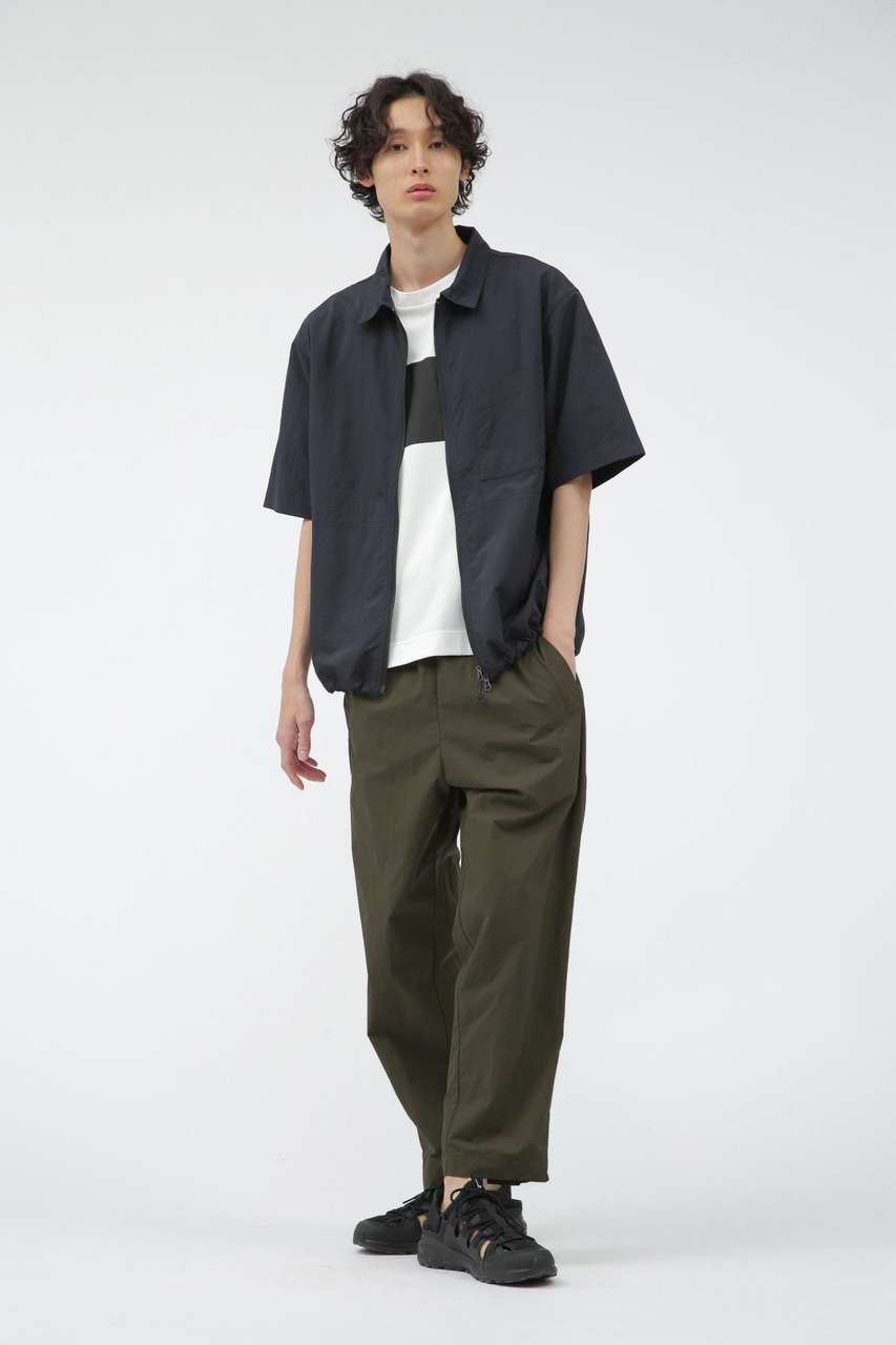 マーガレット・ハウエル メン/MARGARET HOWELL MENのLIGHTWEIGHT NYLON POPLIN TROUSERS(カーキ/5795145002)