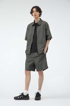マーガレット・ハウエル メン/MARGARET HOWELL MENのWATER REPELLENT NYLON POPLIN TROUSERS(110600/110603)