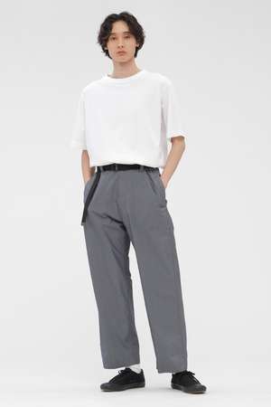 マーガレット・ハウエル メン/MARGARET HOWELL MENのSUPERLIGHT COTTON NYLON TROUSERS(110600/110601)