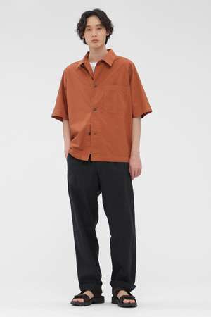 マーガレット・ハウエル メン/MARGARET HOWELL MENのFADED LINEN COTTON PLAINWEAVE TROUSERS(110600/110601)