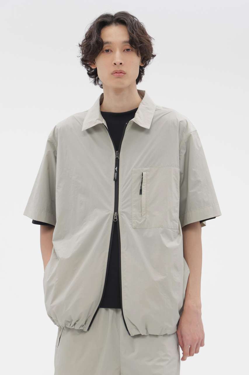 マーガレット・ハウエル メン/MARGARET HOWELL MENのWATER REPELLENT LIGHTWEIGHT NYLON POPLIN SHIRT(グレー/5796154004)