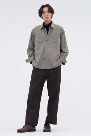 マーガレット・ハウエル メン/MARGARET HOWELL MENのYARN DYE WOOL PLAINWEAVE TROUSERS(110600/110601)