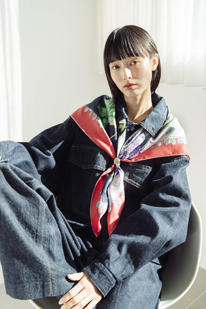 スウォッシュロンドン/SWASH LONDONのBotany Giltシルクスカーフ 88cmx88cm(140100/140103)