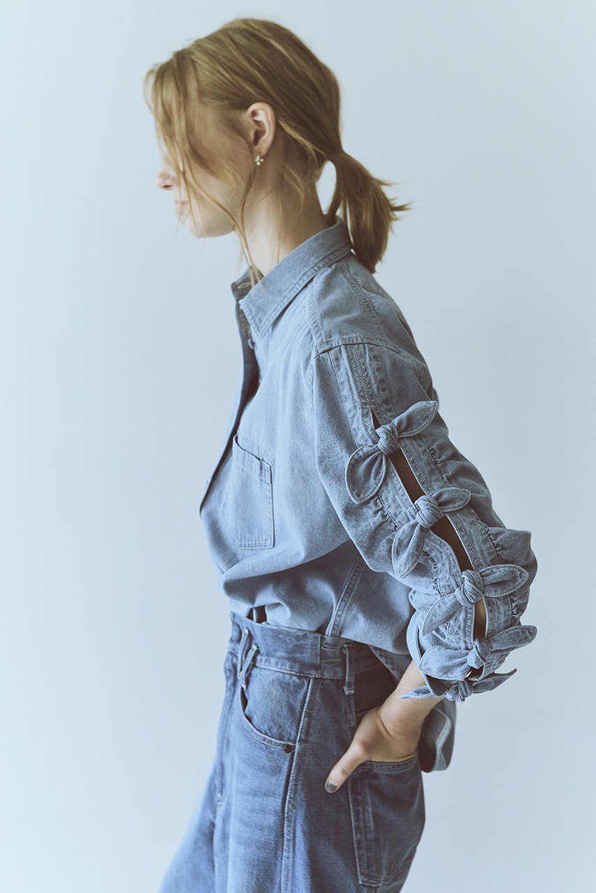 FORFORMO(フォルフォルモ)｜Ribbon Sleeve Denim Shirt/ブルー の通販