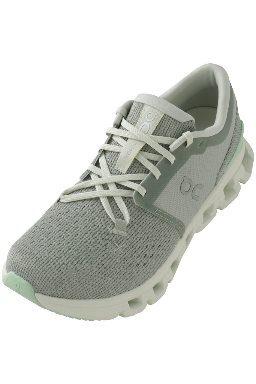 オン/OnのCloud X 4 スニーカー(ティン/アイスバーグ/3WE30074422)