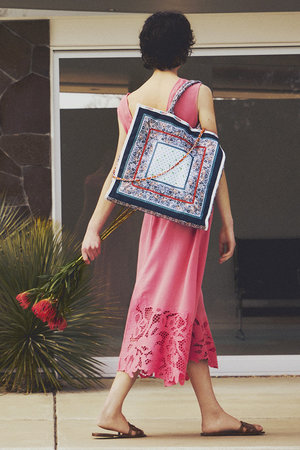 レスポートサック/LeSportsacの【4/15 0:00販売開始】【LeSportsac Atelier】ラージチェーントート(120200/120201)