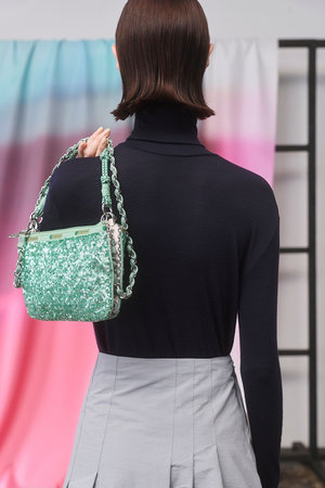 レスポートサック/LeSportsacの【LeSportsac Atelier】2ポーチチェーンバッグ(120100/120101)