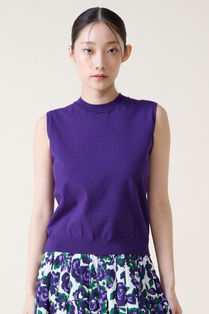 ティアラ/TIARAの【予約販売】トリプルラインスリーブレスニット(110300/110301)