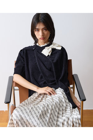 ティアラ/TIARAの【予約販売】フリルカラークルーネックプルオーバー(110300/110301)