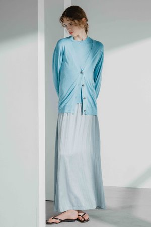 オスロー/OSLOWのマルベリーシルクカーディガン(110100/110104)