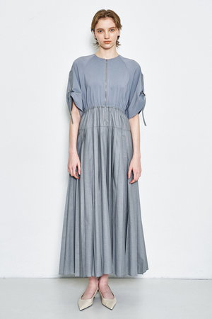 ストラスブルゴ/STRASBURGOの【CYCLAS】プリーツワンピース(110500/110503)