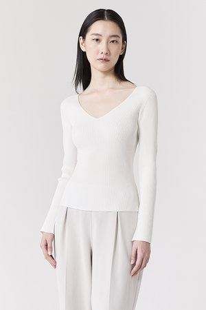 シーエフシーエル/CFCLのPORTRAIT V-NECK LONG SLEEVE TOP(110300/110301)