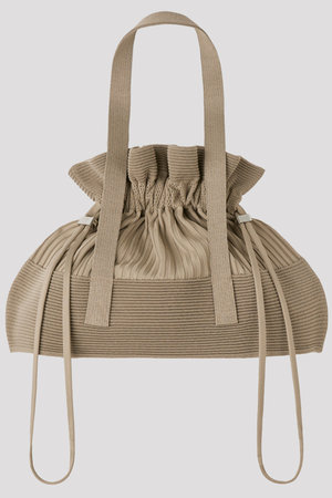シーエフシーエル/CFCLのSTRATUM ELONGATED BAG(120600/120602)