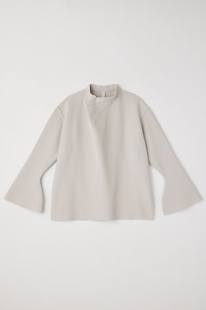 シーエフシーエル/CFCLのSOFT MILAN WRAP COLLAR FLARE SLEEVE TOP ラップカラーフレアスリーブトップ(110300/110301)