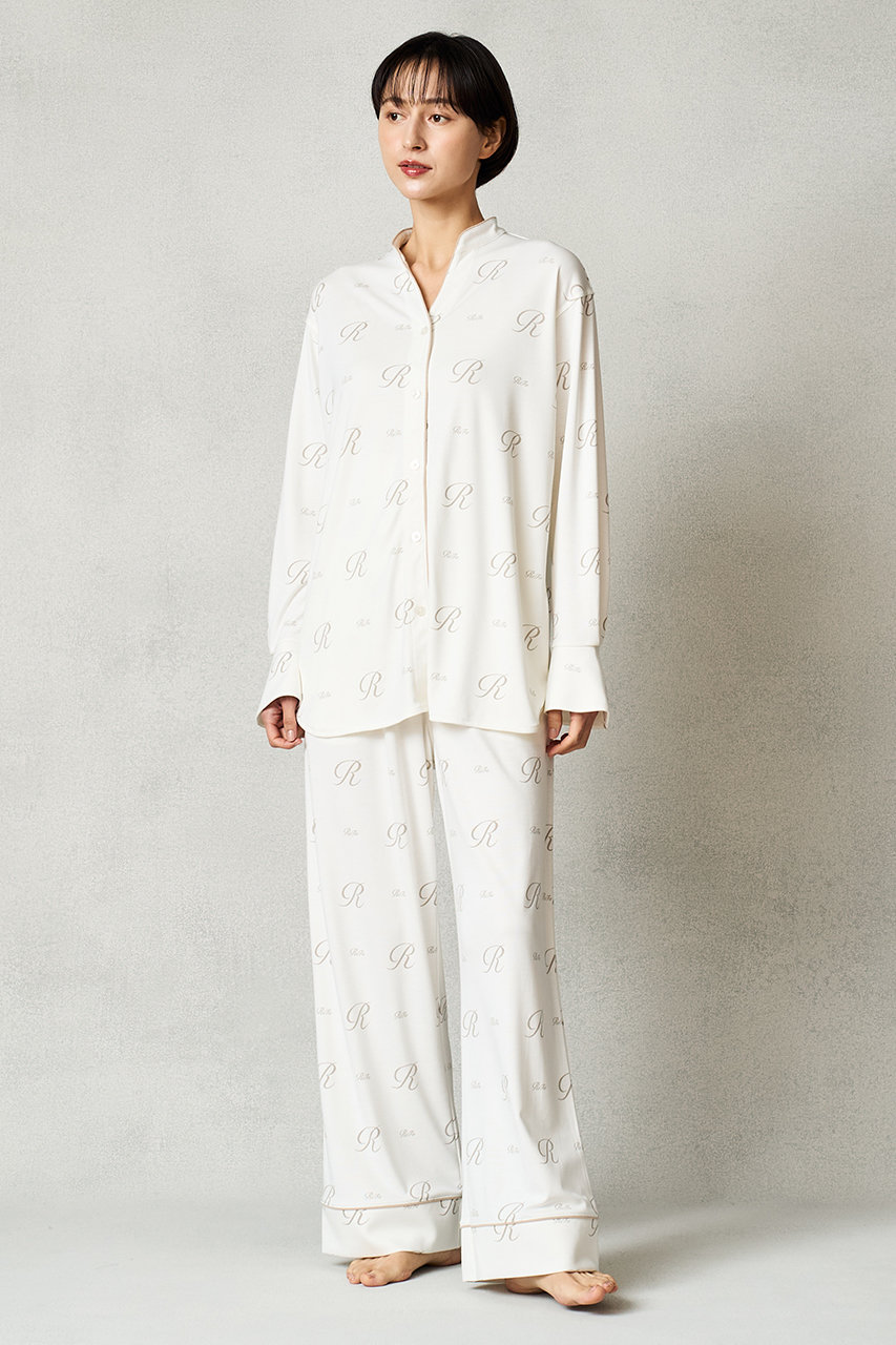 リファ/ReFaの【予約販売】モイストスムース スタンドカラースリープウェア ReFaロゴ WOMEN(オフホワイト/RW-AY-B43D-LL)