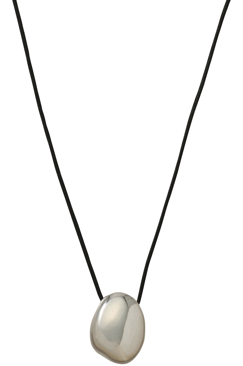 A stone locket ネックレス rope