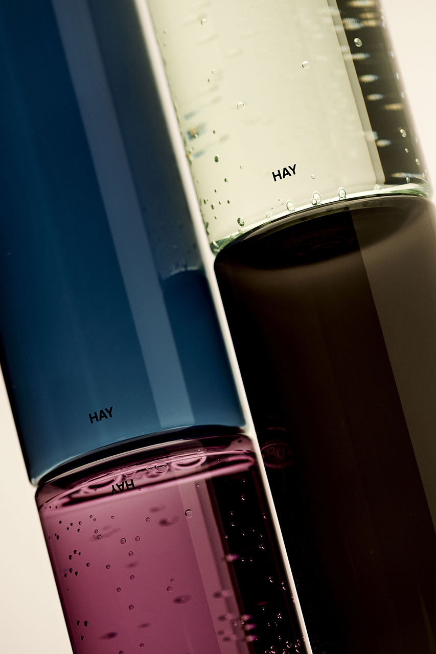 HAY(ヘイ)｜Miz Water Bottle 0.72L/Charcoal の通販｜ELLESHOP