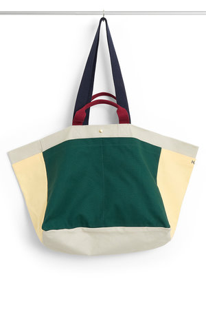 ヘイ/HAYのWEEKEND BAG M(510400/510402)