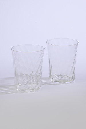スティルレーベン/STILLEBENのConcave Swirl グラス 2個セット(510100/510102)