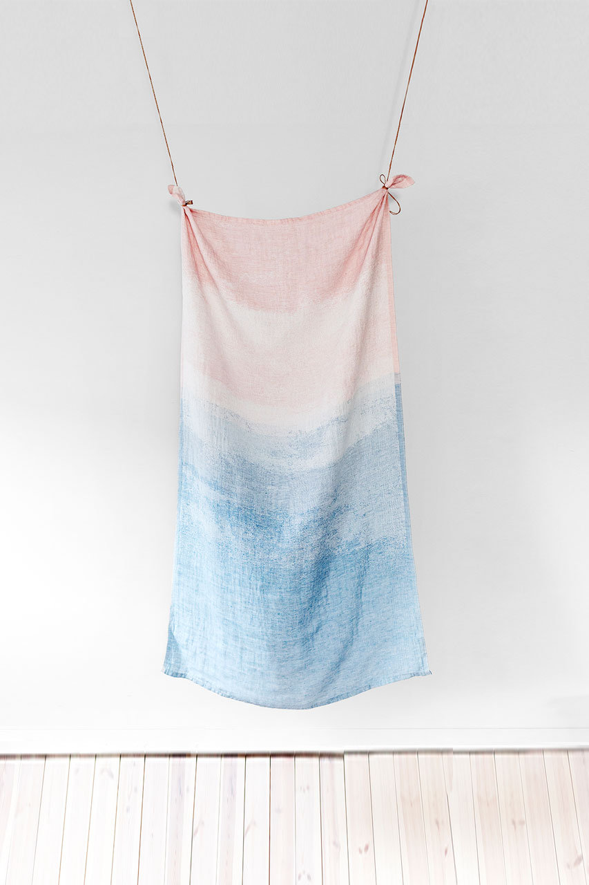 ラプアン カンクリ/LAPUAN KANKURITのSAARI multi-use towel 95x180cm(rose-blue/LK63853)