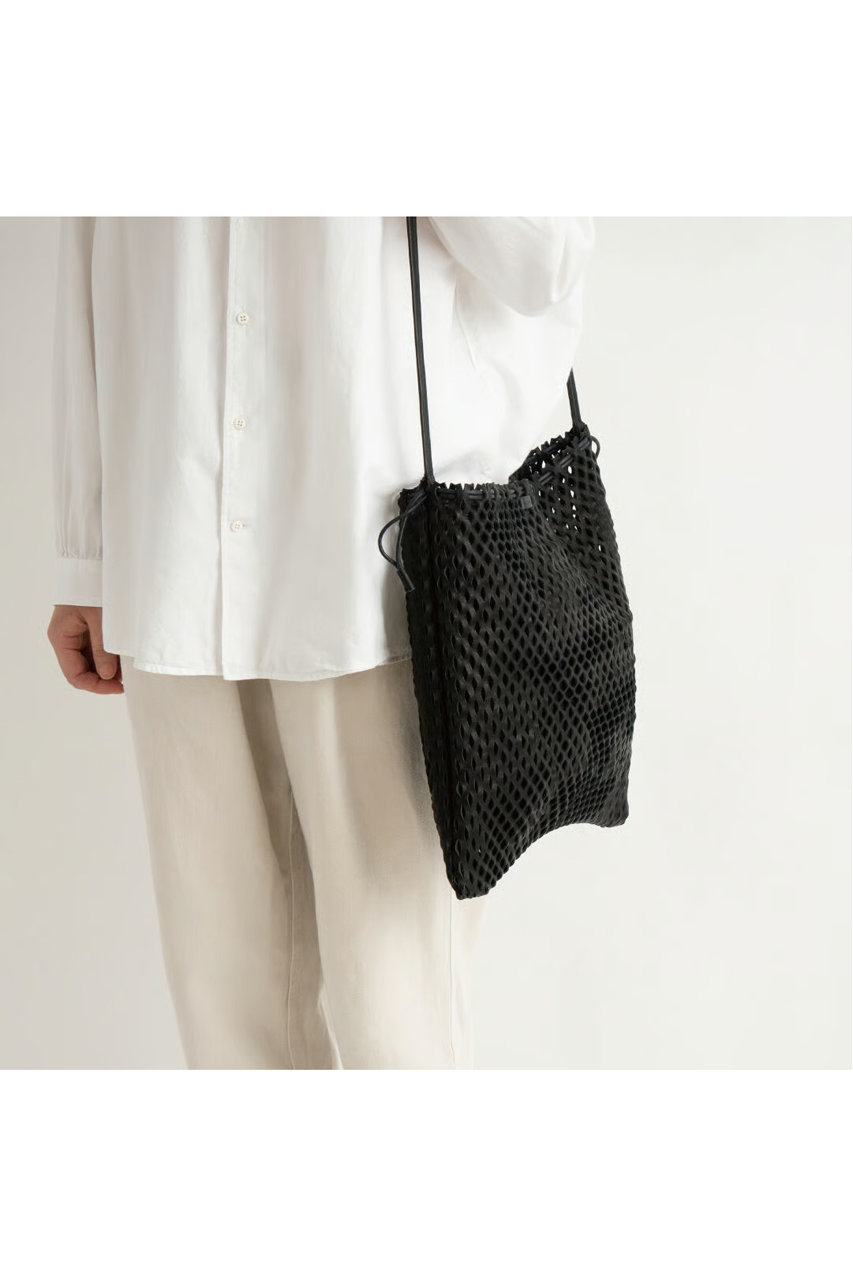 i ro se(イロセ)｜NET SHOULDER BAG - L/BLACK の通販｜ELLESHOP