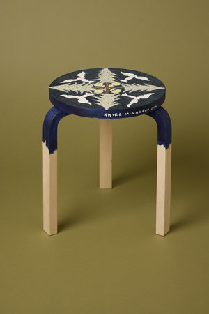 【抽選販売】皆川明さんが絵を描いたスツール 60『春告鳥　ハルツゲドリ』