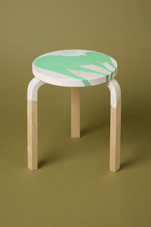 ELLE SHOP】エル・デコ ショップ限定！ 皆川 明さんが絵を描いた8脚の