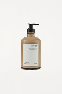 FRAMA HERBARIUM ハンドソープ 500ml ポンプ式、新品 FRAMA ハンドウォッシュ500ml｜トゥモローランド 公式通販