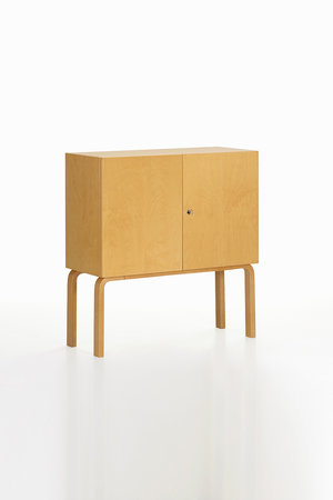 アルテック/Artekのキャビネット 250 【2026年1月中旬以降お届け】(510900/510904)