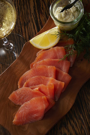 ア・ターブル！ エピスリー・フィン/A TABLE！～EPICERIE FINE～の北海道産ほたて貝柱スモーク＆富士の介スモークサーモンセット(510300/510304)