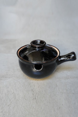 アメノイエ/amenoieのカネダイ陶器 5寸行平 黒(510200/510202)