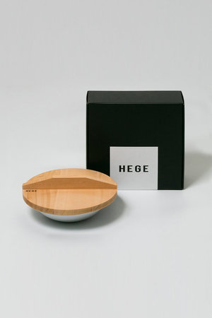 ヘゲ/HEGEのΦ250直火鍋（木蓋付き）セット ギフトBox(510200/510202)