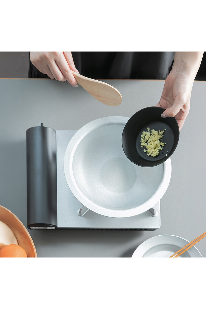 値下げ！未使用新品！HEGE 直径250直火鍋木蓋付きセットブラック パンフ付き φ250直火鍋 1.0（木蓋付） | HEGE