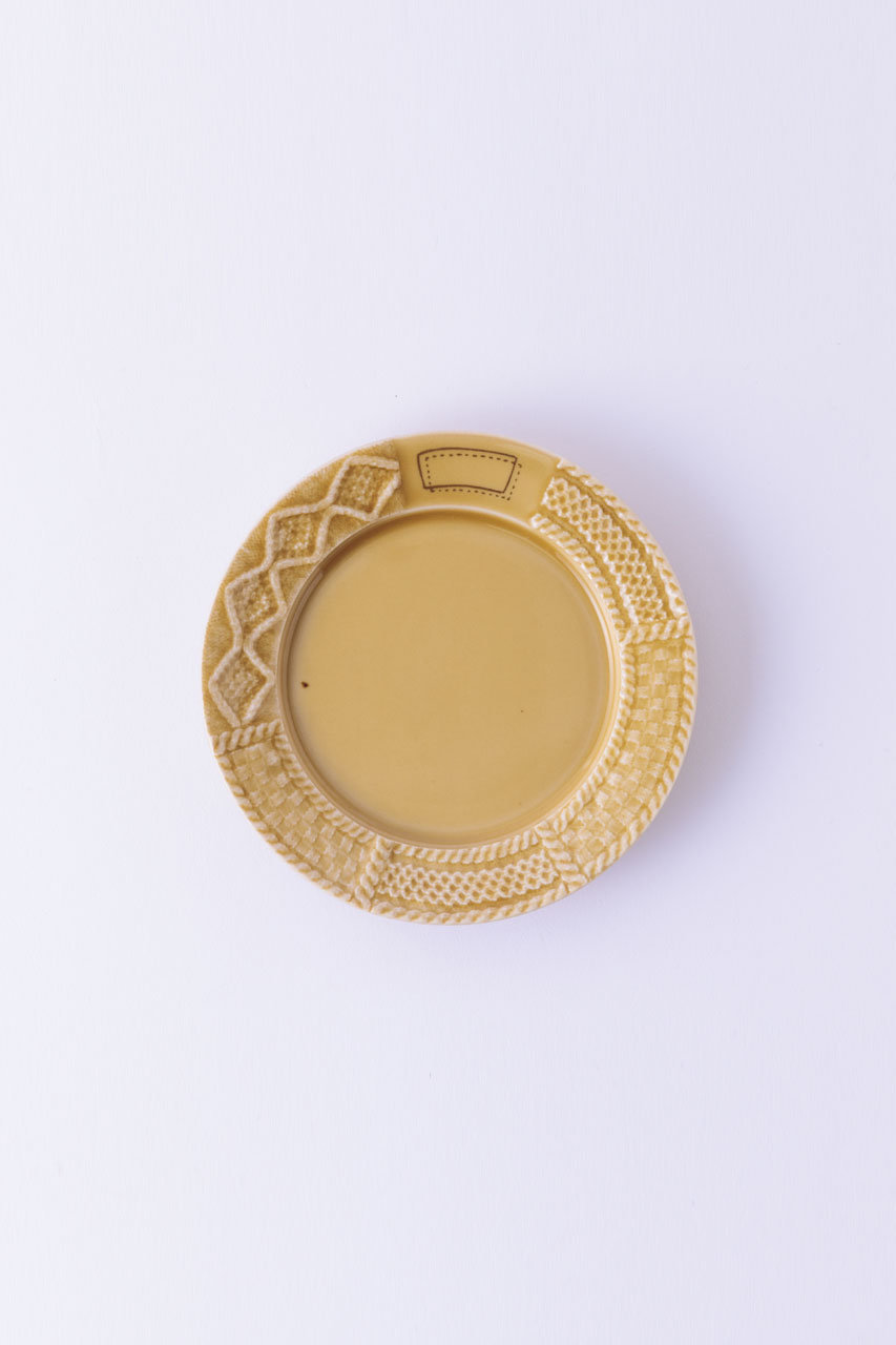 エディションズ/EDITIONSのknitプレート S(Camel/22290)