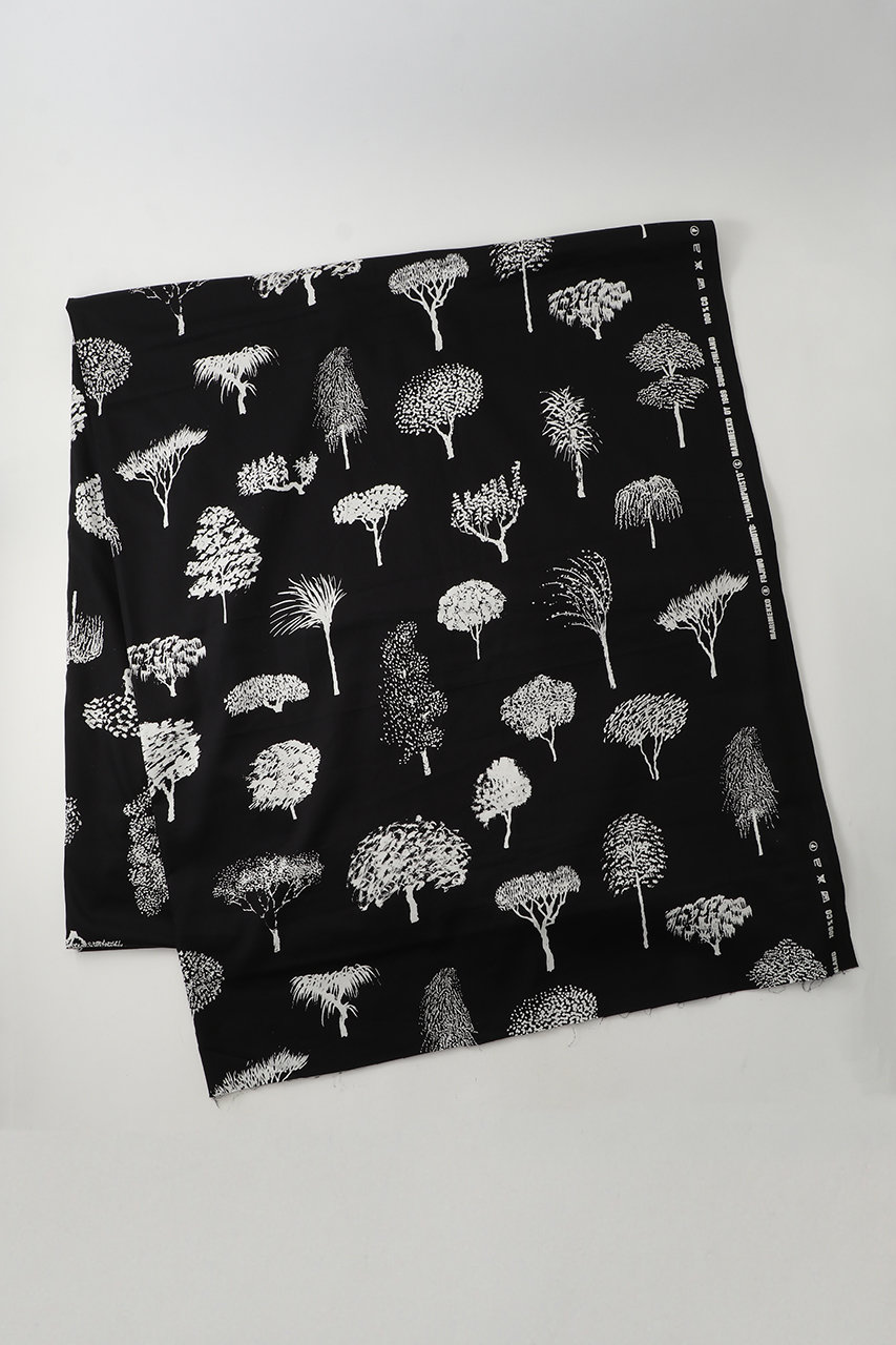 ムスタキビ/Mustakiviのマリメッコ Fabric LINNANPUISTO 330cm(-/-)