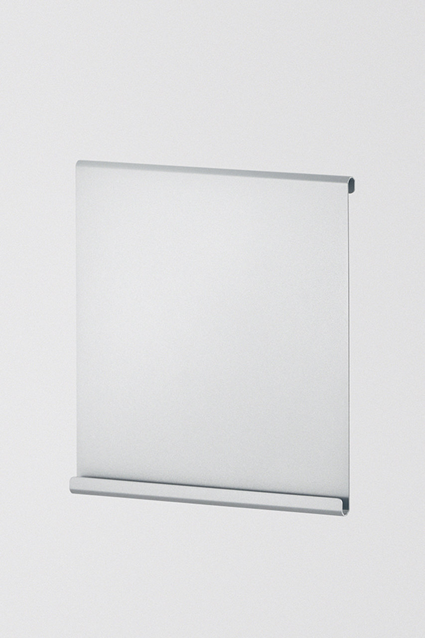 ワンス/ONCEのFlap 30(サテンシルバー/ON-FL30)